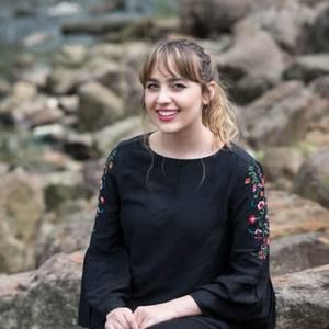 Meet your Posher, Olivia